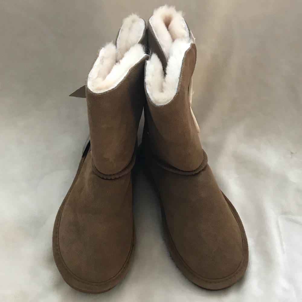 BearPaw Women’s Abigail Boots